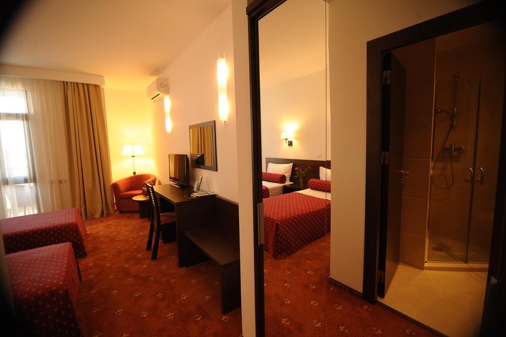 Hotel Mon Jardin Mahmudia Room photo