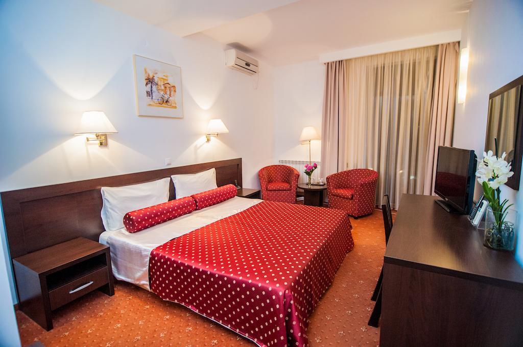 Hotel Mon Jardin Mahmudia Room photo